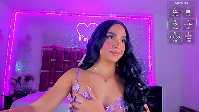 Snapshot of KylieVictoria chatting on 02/05/25, 03:23 KylieVictoria online show from 02/05/25, 03:23