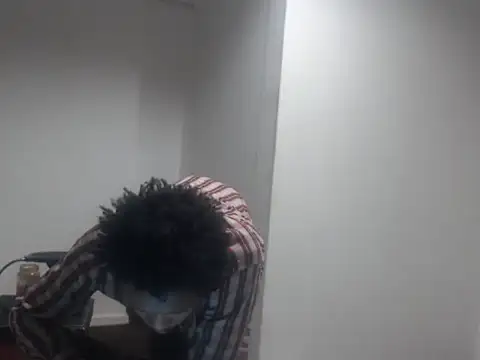 Snapshot of Mastertopdome chatting on 10/28/25, 11:47 Mastertopdome online show from 10/28/25, 11:47