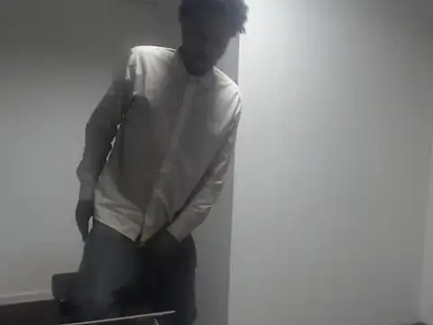 Snapshot of Mastertopdome chatting on 10/02/25, 12:25 Mastertopdome online show from 10/02/25, 12:25