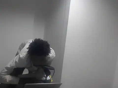 Snapshot of Mastertopdome chatting on 09/30/25, 12:16 Mastertopdome online show from 09/30/25, 12:16