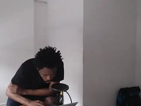 Snapshot of Mastertopdome chatting on 12/22/25, 08:09 Mastertopdome online show from 12/22/25, 08:09