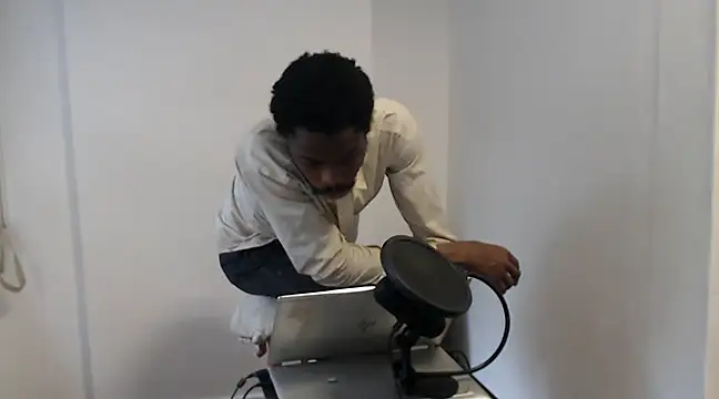 Snapshot of Mastertopdome chatting on 03/22/25, 06:03 Mastertopdome online show from 03/22/25, 06:03