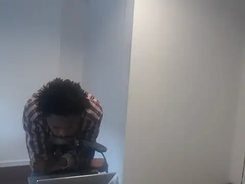 Snapshot of Mastertopdome chatting on 10/19/25, 01:47 Mastertopdome online show from 10/19/25, 01:47