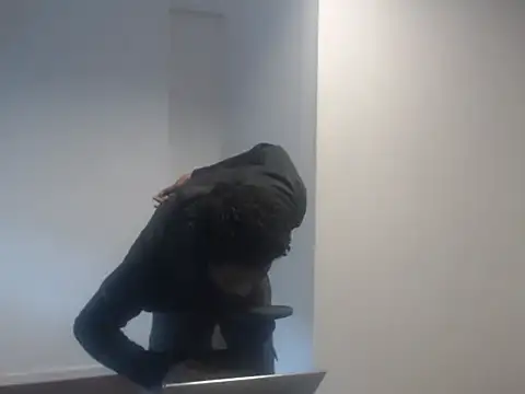 Snapshot of Mastertopdome chatting on 09/14/25, 10:59 Mastertopdome online show from 09/14/25, 10:59