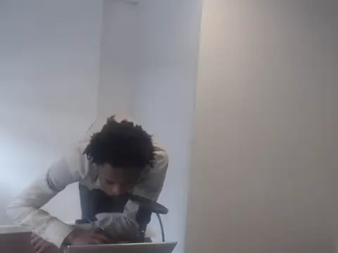 Snapshot of Mastertopdome chatting on 10/30/25, 06:05 Mastertopdome online show from 10/30/25, 06:05