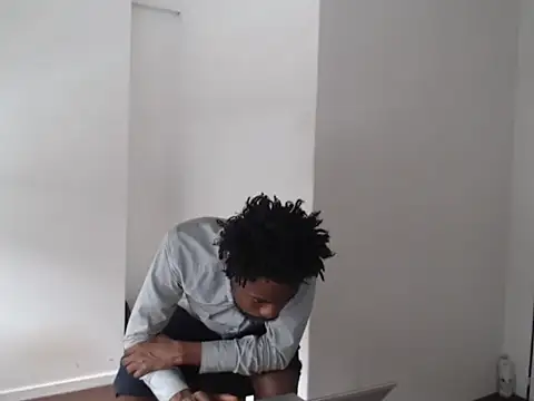 Snapshot of Mastertopdome chatting on 12/15/25, 02:23 Mastertopdome online show from 12/15/25, 02:23