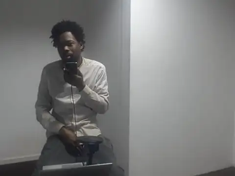 Snapshot of Mastertopdome chatting on 10/04/25, 02:13 Mastertopdome online show from 10/04/25, 02:13