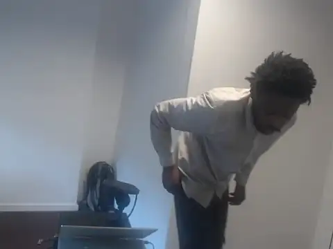 Snapshot of Mastertopdome chatting on 10/01/25, 11:25 Mastertopdome online show from 10/01/25, 11:25