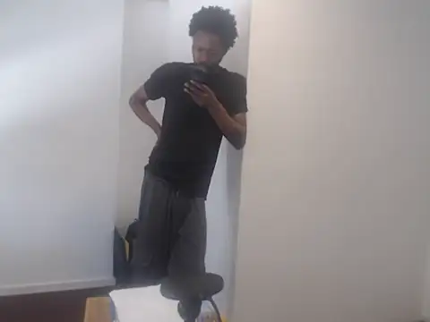 Snapshot of Mastertopdome chatting on 10/04/25, 03:57 Mastertopdome online show from 10/04/25, 03:57