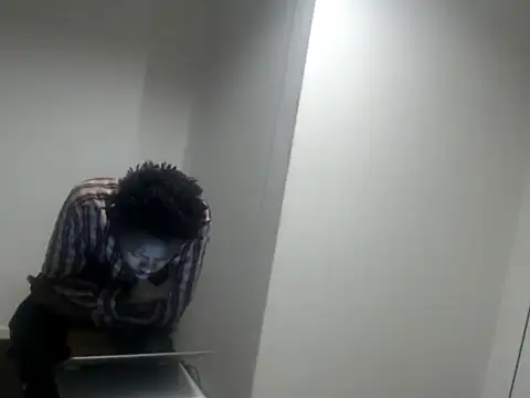 Snapshot of Mastertopdome chatting on 10/07/25, 11:50 Mastertopdome online show from 10/07/25, 11:50