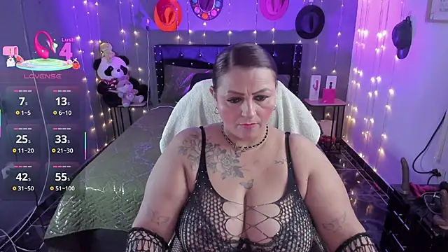 Ivonnee   online show from 01/16/26, 03:10