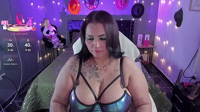 Ivonnee   online show from 01/17/26, 10:35