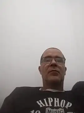 Snapshot of barboza991 chatting on 03/17/25, 03:29 barboza991 online show from 03/17/25, 03:29