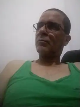 Snapshot of barboza991 chatting on 03/11/25, 12:00 barboza991 online show from 03/11/25, 12:00