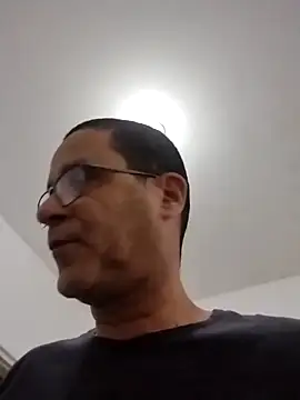 Snapshot of barboza991 chatting on 10/25/25, 03:56 barboza991 online show from 10/25/25, 03:56