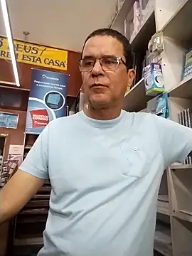 Snapshot of barboza991 chatting on 09/30/25, 12:44 barboza991 online show from 09/30/25, 12:44