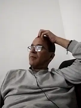 Snapshot of barboza991 chatting on 09/13/25, 01:05 barboza991 online show from 09/13/25, 01:05