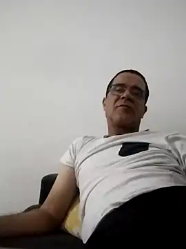 Snapshot of barboza991 chatting on 11/29/25, 01:50 barboza991 online show from 11/29/25, 01:50