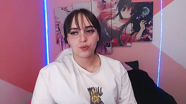 anyela bubble19  online show from 02/17/25, 11:00