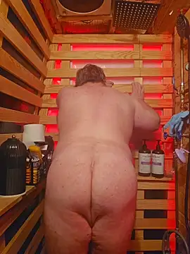 alienbunny online show from 10/27/25, 04:02