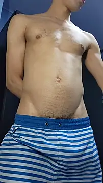 boyminerin00 online show from 10/29/25, 02:43