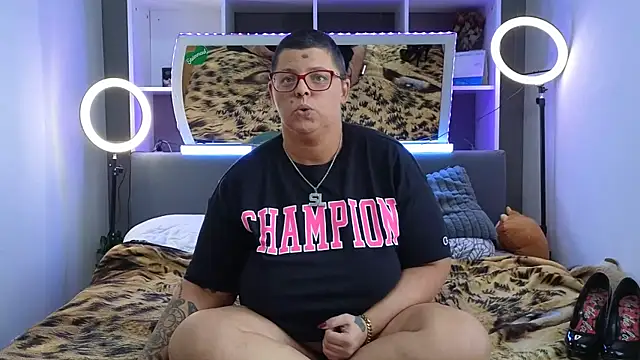 SunshineLexi online show from 10/18/25, 09:00