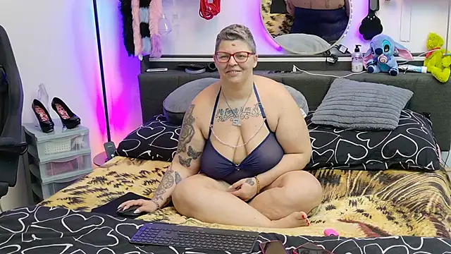 SunshineLexi online show from 12/15/25, 06:52