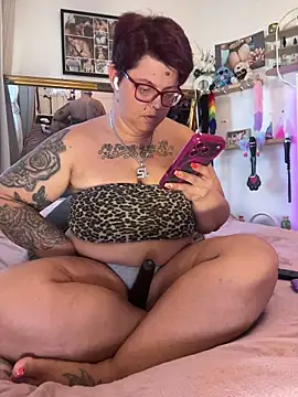 SunshineLexi online show from 04/24/26, 06:26