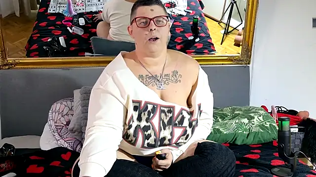 SunshineLexi online show from 11/10/25, 02:00