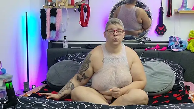 SunshineLexi online show from 12/04/25, 07:07