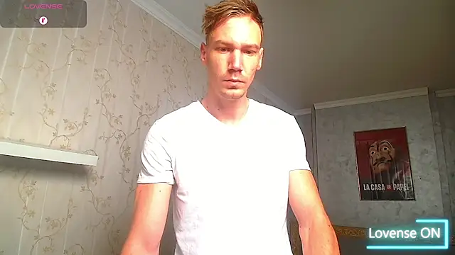 Snapshot of MateoBenjaminX chatting on 11/17/25, 06:17 MateoBenjaminX online show from 11/17/25, 06:17