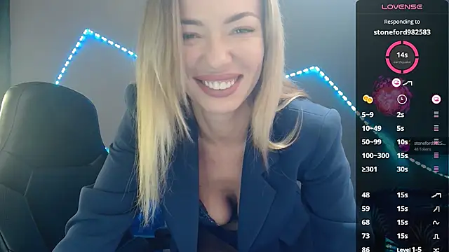 Snapshot of Daria_Spring chatting on 03/07/25, 06:54 Daria Spring online show from 03/07/25, 06:54