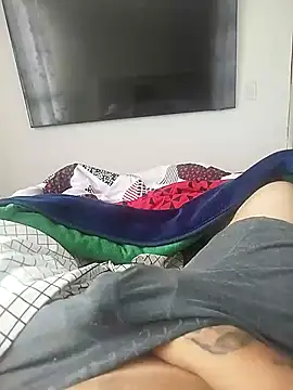 Snapshot of xxierra chatting on 12/03/25, 01:21 xxierra online show from 12/03/25, 01:21