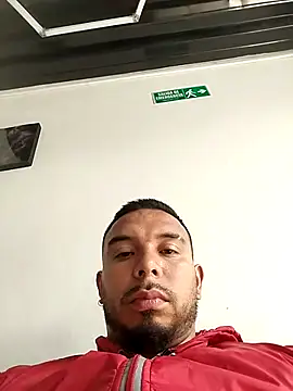 Snapshot of xxierra chatting on 11/12/25, 06:23 xxierra online show from 11/12/25, 06:23