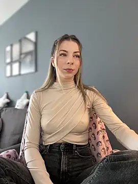 Mia Ethan online show from 03/11/26, 08:08