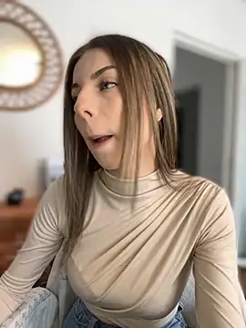 Mia Ethan online show from 10/29/25, 08:35