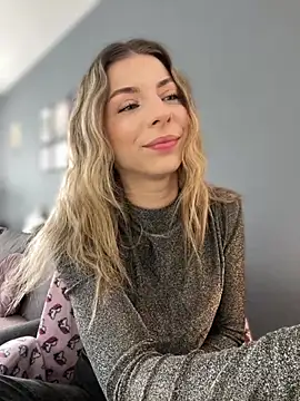 Mia Ethan online show from 03/13/26, 07:35