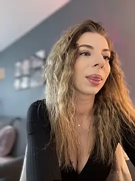 Mia Ethan online show from 05/09/26, 09:12