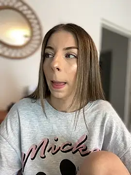 Mia Ethan online show from 10/10/25, 09:10