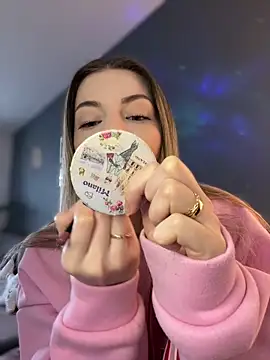 Mia Ethan online show from 04/02/26, 07:48