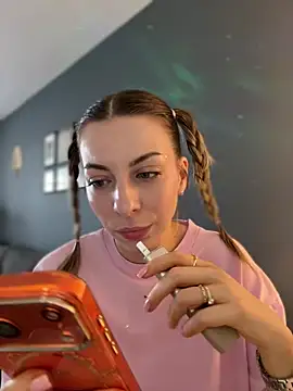 Mia Ethan online show from 07/22/26, 09:22