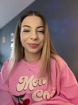 Mia Ethan online show from 04/21/26, 10:55