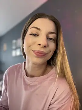 Mia Ethan online show from 04/03/26, 10:00