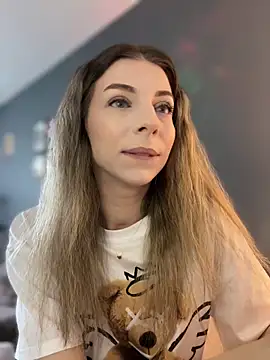 Mia Ethan online show from 05/10/26, 08:40