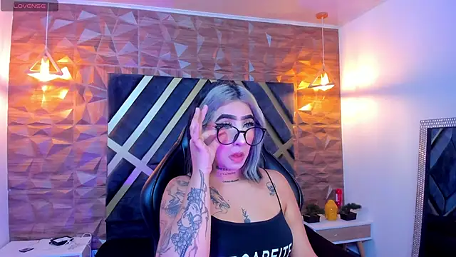 Alahia Dangelo online show from 10/07/25, 11:33