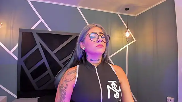 Alahia Dangelo online show from 09/23/25, 11:28