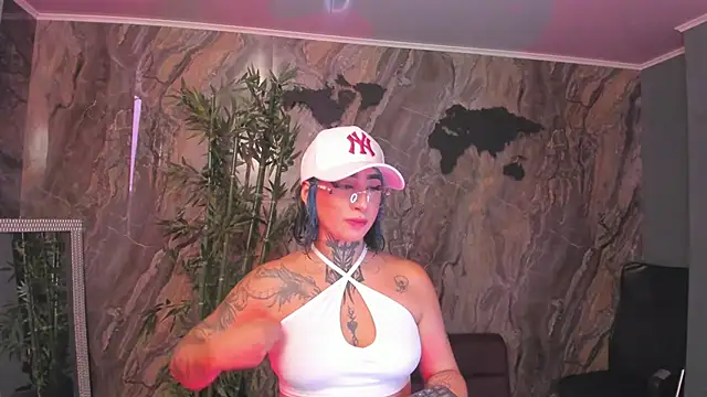 Alahia Dangelo online show from 04/07/26, 05:26