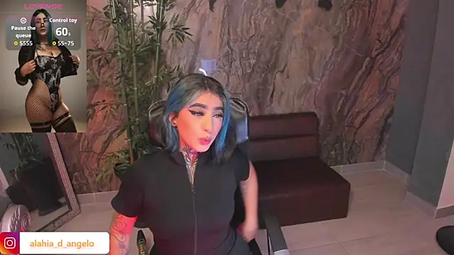 Alahia Dangelo online show from 04/13/26, 05:28