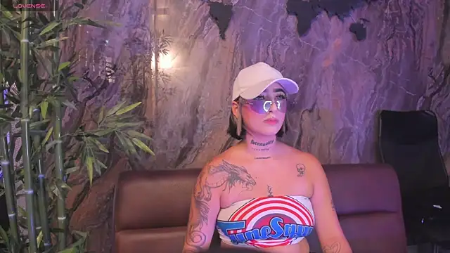 Alahia Dangelo online show from 11/09/25, 05:06