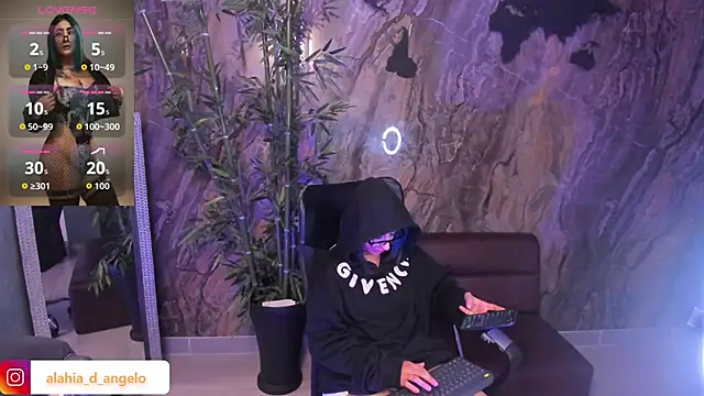 Alahia Dangelo online show from 02/22/26, 06:49